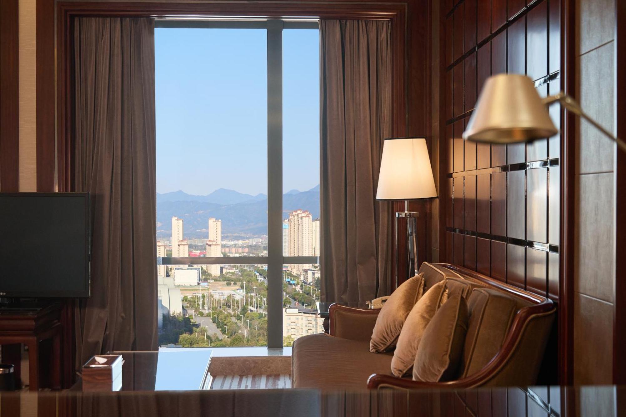 Wyndham Grand Plaza Royale Chenzhou Hotel Exterior foto